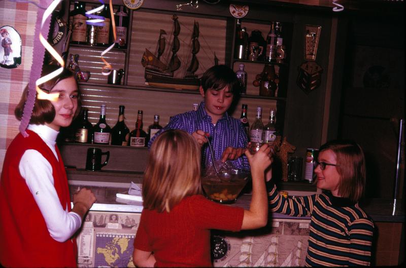 Christmas 1969, 1970, Halloween 1969 3200dpi 078.jpg - Xmas 1970